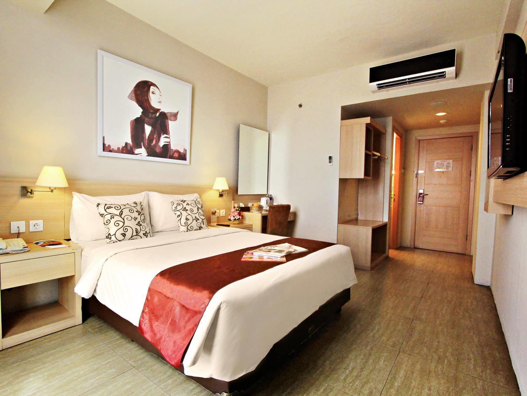 Collection O 17 Hotel Btc Bandung Exterior photo