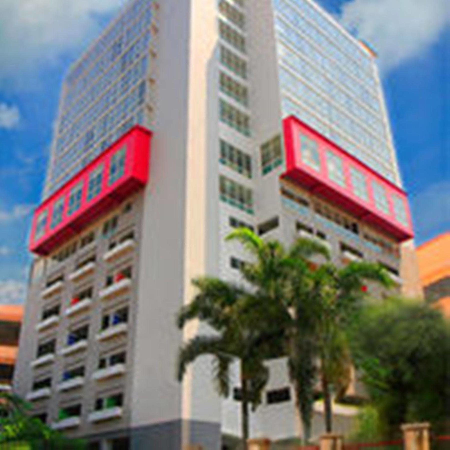 Collection O 17 Hotel Btc Bandung Exterior photo