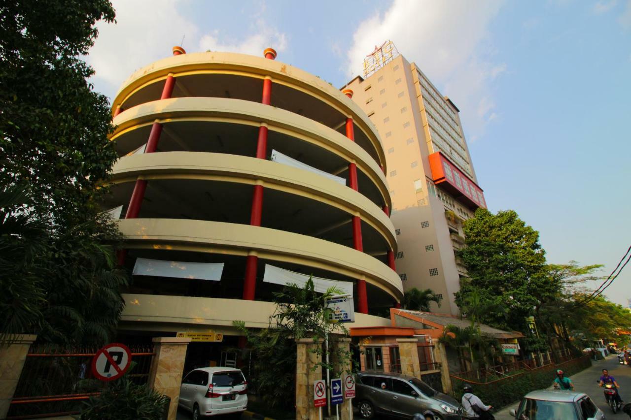 Collection O 17 Hotel Btc Bandung Exterior photo